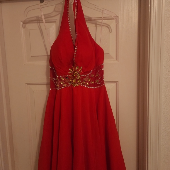 Party dress - Picture 2 of 3